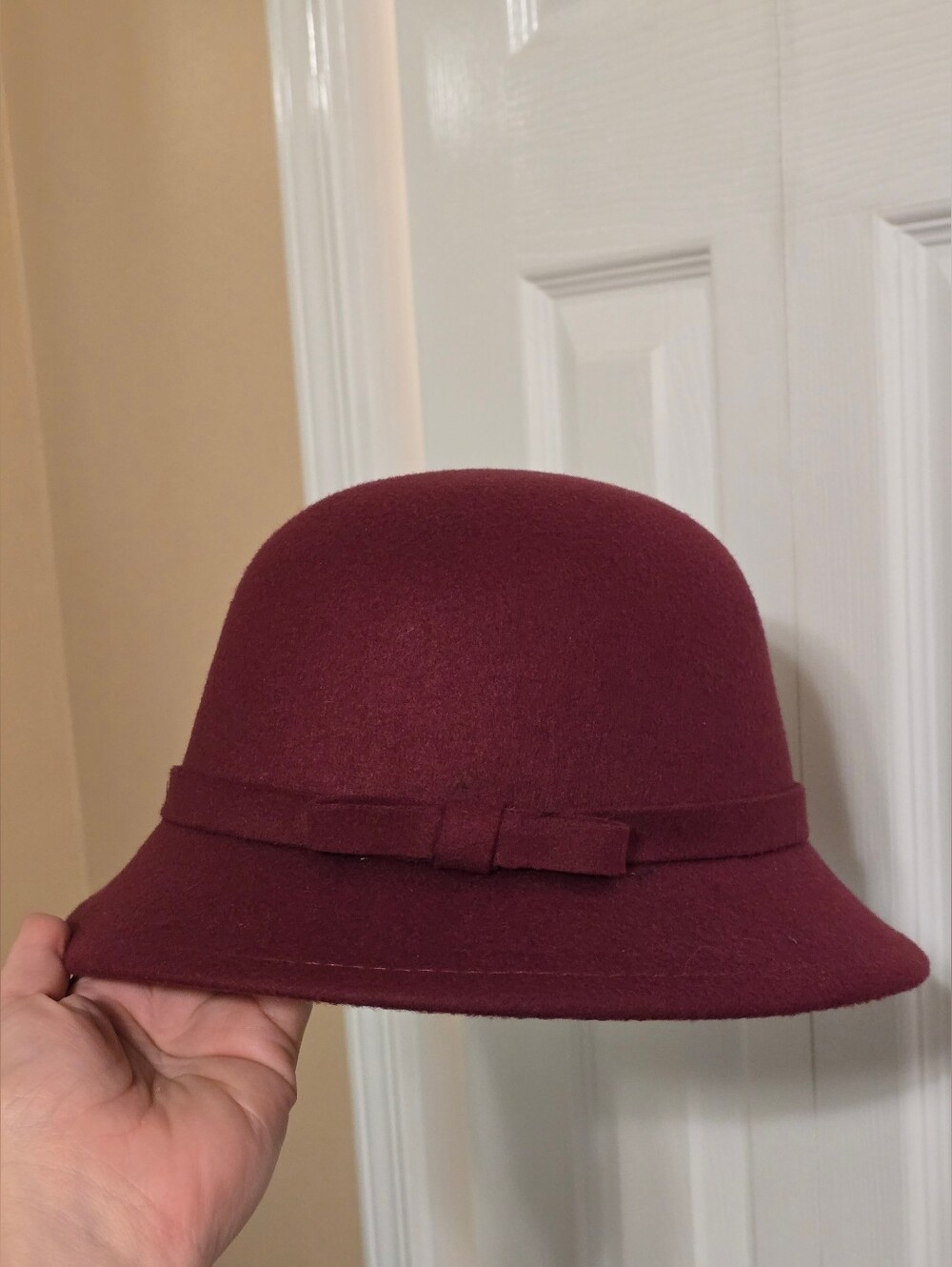 Women’s Burgundy Felt Cloche Hat with Ribbon Trim